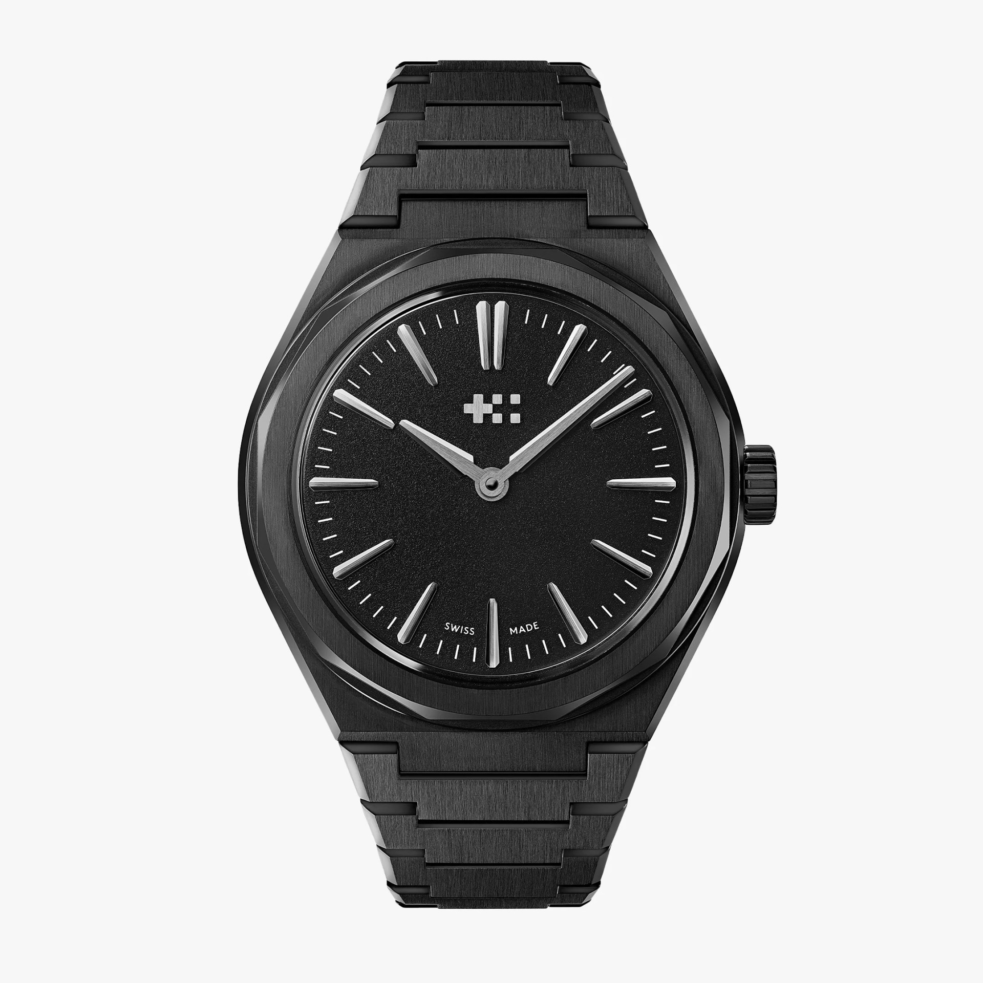 Μαύρο ανοξείδωτο χάλυβα Christopher Ward Wristwatch με ένα μαύρο καντράκι με υφή, δείκτες αργύρου και ασημένια ώρα και λεπτό χέρια. Το ρολόι διαθέτει ένα βραχιόλι με μεταλλικό σύνδεσμο και μια στρογγυλή θήκη με μια όζη. Ο επιλογέας περιλαμβάνει ένα μικρό λογότυπο κάτω από τη θέση 12 η ώρα και τις λέξεις "Ελβετός" κοντά στη θέση 6 η ώρα.